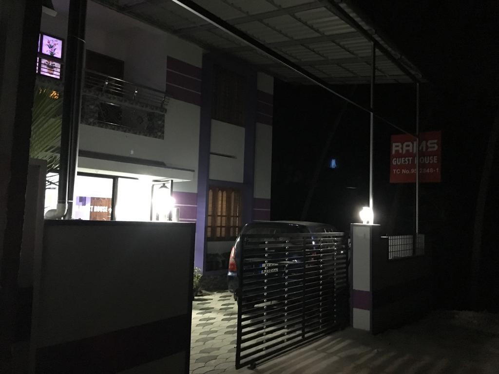 Rams Guest House Near Lulu Mall Thiruvananthapuram Luaran gambar